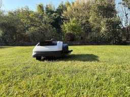 image client 1 Robot Tondeuse ECOVACS GOAT O1200 LiDAR PRO Care Kit