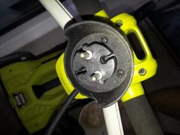 image client 1 Tondeuse Électrique Ryobi RLM13E33S Puissante