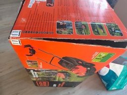 image client 2 Tondeuse À Gazon Filaire Black+Decker BEMW471BH QS