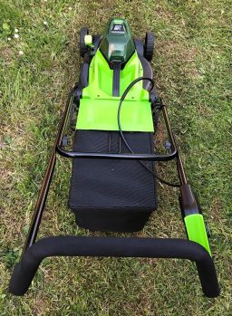 image client 2 Tondeuse sans fil Greenworks GD24X2LM36K2x