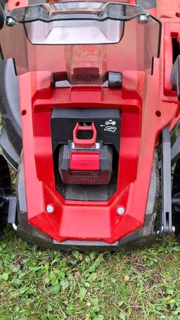 image client 4 Tondeuse À Gazon sans fil Einhell GE CM 18-33 Li