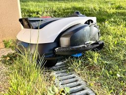 image client 5 Robot Tondeuse ECOVACS GOAT O1200 LiDAR PRO Care Kit