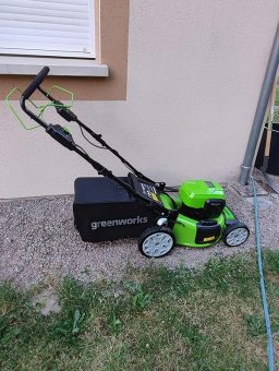 image client 6 Tondeuse sans fil Greenworks GD24X2LM46SPK4X
