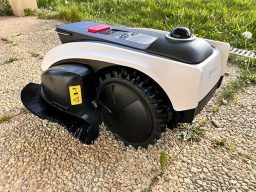 image client 6 Robot Tondeuse ECOVACS GOAT O1200 LiDAR PRO Care Kit