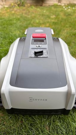 image client 6 Robot Tondeuse Ecovacs O600 RTK Care Kit