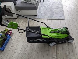 image client 6 Tondeuse sans fil Greenworks G40LM35K2X