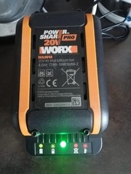 image client 6 Tondeuse À Gazon sans fil WORX WG743E