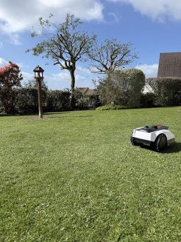 image client 7 Robot Tondeuse ECOVACS Goat O1200 LiDAR Pro