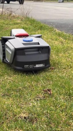 image client 7 Robot Tondeuse Sunseeker S4