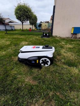 image client 8 Robot Tondeuse Ecovacs GOAT A1600 LiDAR PRO Care Kit