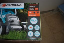 image client 8 Tondeuse À Gazon sans fil Gardena Powermax Li 40-32