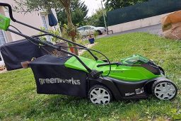 image client 8 Tondeuse sans fil Greenworks G40LM35K2X