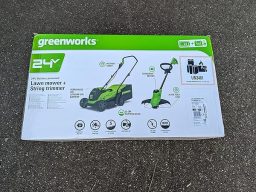 image client 8 Tondeuse À Gazon Électrique Greenworks GD24LM33LT25K4