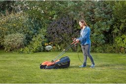 Image du fabricant 2 du BLACK+DECKER Tondeuse BEMW451BH-QS