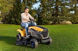 Image du fabricant 2 du STIGA Tornado 7108e tracteur tondeuse