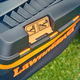Image du fabricant 4 du Tondeuse LawnMaster MEB1434M compacte