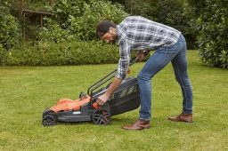 Image du fabricant 5 du Black+Decker Tondeuse Filaire 1600W