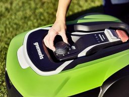 Image du fabricant 7 du Greenworks Optimow 10 robot tondeuse